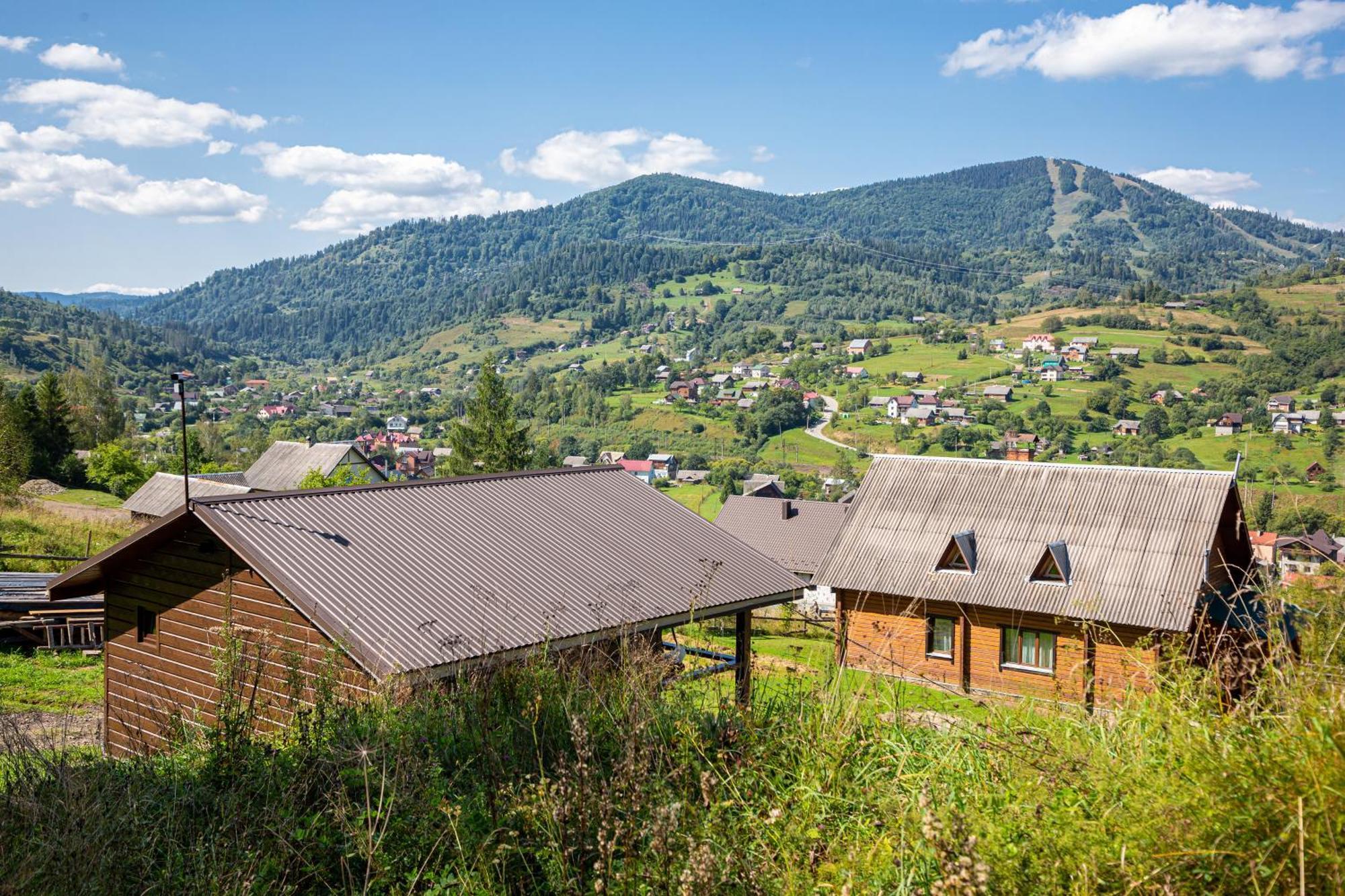 Отель Lisoviy Zatyshok, Z Vidkrutum Litnim Baseynom Славское Экстерьер фото